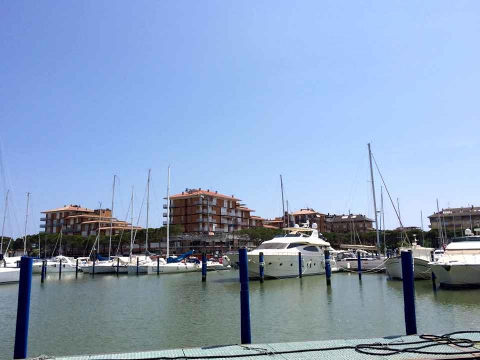 Apartments Porto Santa Margherita 40282 Екстер'єр фото